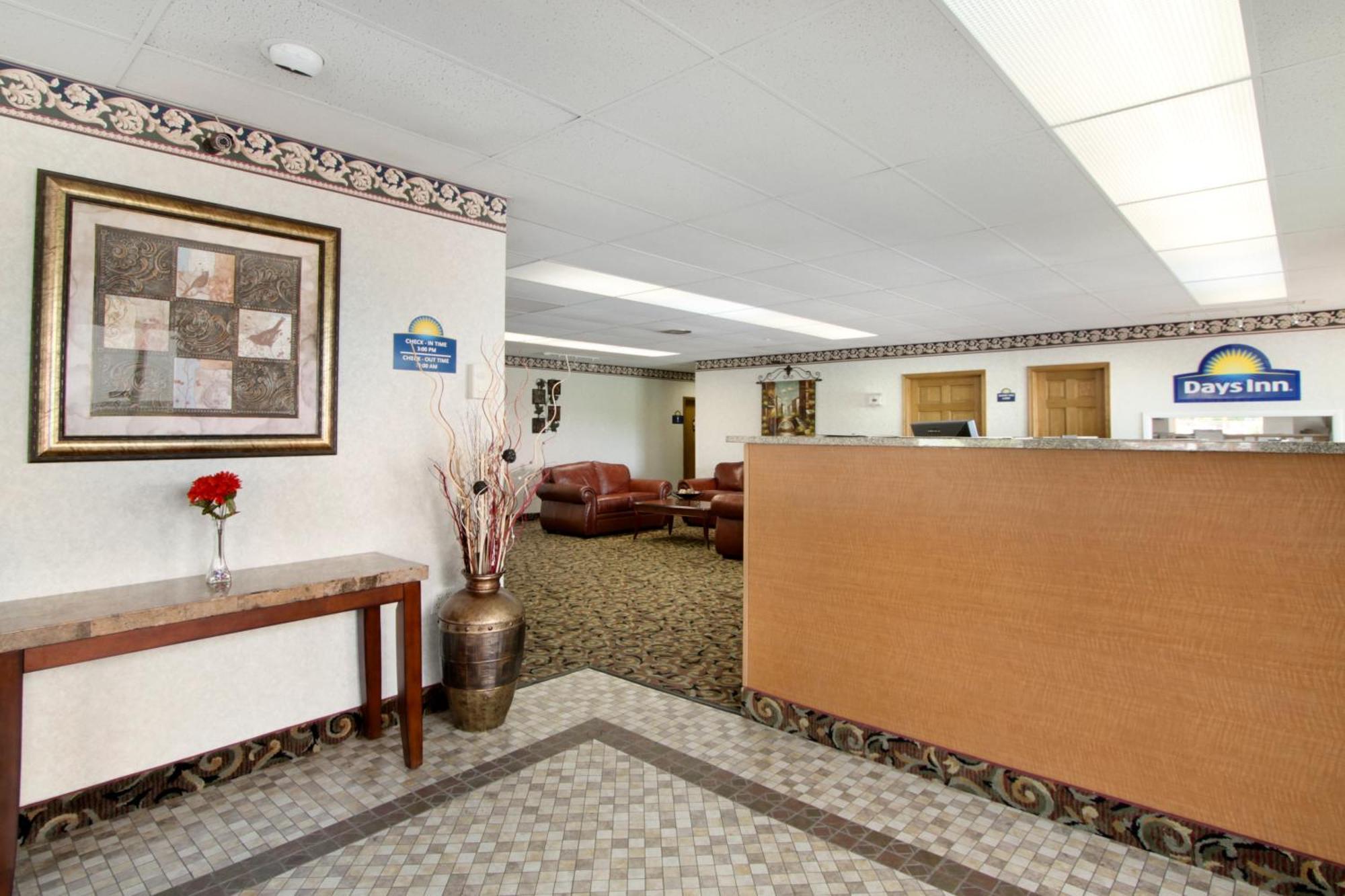 Days Inn By Wyndham Staunton Exterior foto